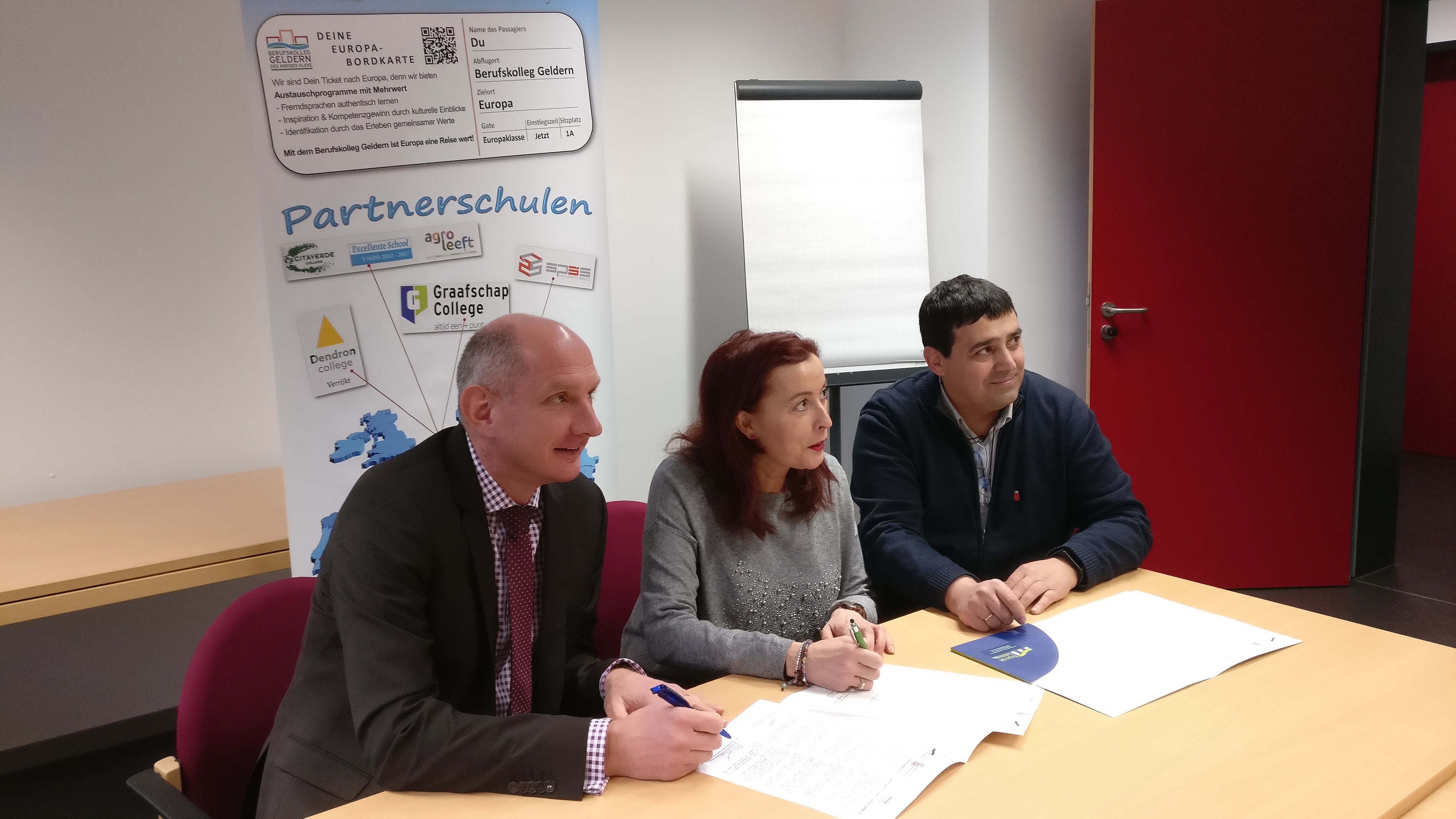 Dos centros integrados de FP navarros firman un acuerdo de colaboración con un centro de FP de Geldern, Alemania